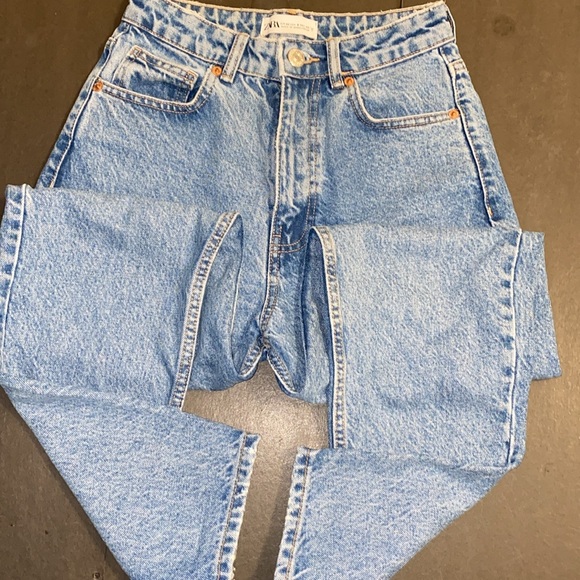 Zara Size 0 High Rise Washout Denim Jeans - Picture 4 of 13